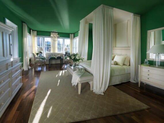 Green walls in the bedroom. More ways to decorate with green @BrightNest Blog.