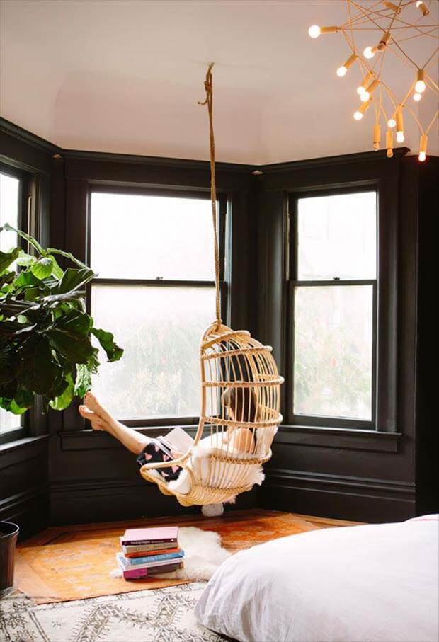 Hanging-chair-in-SF-apartment